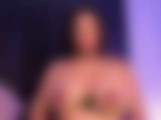 EMMA FERNANDEZ's Live Sex Cam Show