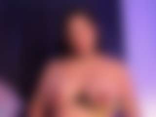 EMMA FERNANDEZ's Live Sex Cam Show