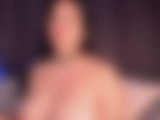 EMMA FERNANDEZ's Live Sex Cam Show