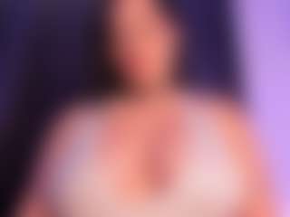 EMMA FERNANDEZ's Live Sex Cam Show