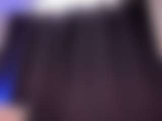 Live cam show with EMMA FERNANDEZ - Curvy Young Adult on Camming Site