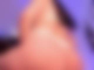 EMMA FERNANDEZ's Live Sex Cam Show