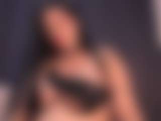 EMMA FERNANDEZ's Live Sex Cam Show