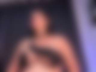 Live cam show with EMMA FERNANDEZ - Curvy Young Adult on sexylivex.com