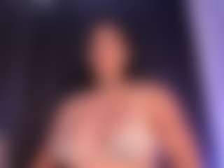 EMMA FERNANDEZ's Live Sex Cam Show