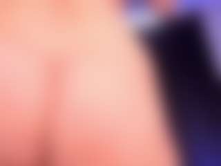 EMMA FERNANDEZ's Live Sex Cam Show