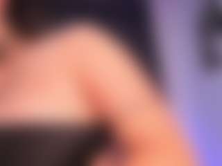 EMMA FERNANDEZ's Live Sex Cam Show