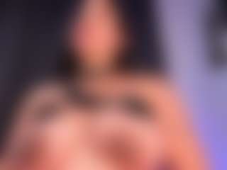 EMMA FERNANDEZ's Live Sex Cam Show