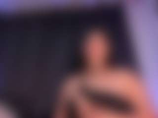 EMMA FERNANDEZ's Live Sex Cam Show