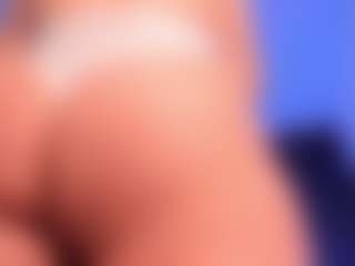 Live cam show with EMMA FERNANDEZ - HD on Gym Cam Girls
