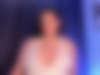 EMMA FERNANDEZ's Live Sex Cam Show