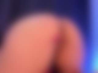 EMMA FERNANDEZ's Live Sex Cam Show