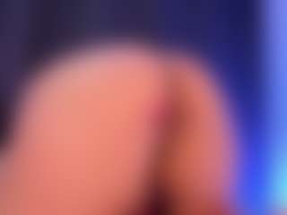 EMMA FERNANDEZ's Live Sex Cam Show
