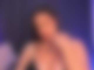 Live cam show with EMMA FERNANDEZ - Sexwebcam on Uber Horny