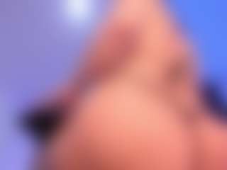 Live cam show with EMMA FERNANDEZ - Foot Fetish on Milfs Live