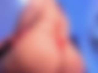 EMMA FERNANDEZ's Live Sex Cam Show
