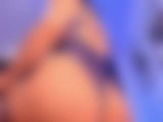 EMMA FERNANDEZ's Live Sex Cam Show
