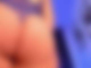 EMMA FERNANDEZ's Live Sex Cam Show