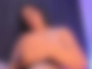 Live cam show with EMMA FERNANDEZ - Teen (18+) on Hubzter Live