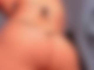Live cam show with EMMA FERNANDEZ - Ride Torso on makecum.org