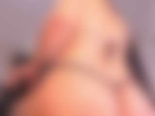 Live cam show with EMMA FERNANDEZ - Tattoos Young Adult on Cam Slut