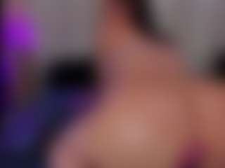 Live cam show with MyraPAWG - Ride on milfzrlive.com