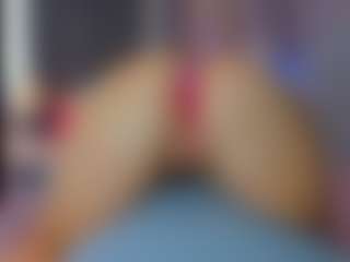Live cam show with MyraPAWG - Green Eyes on Chatstar