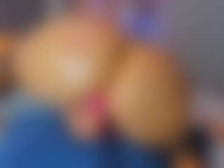 Live cam show with MyraPAWG - Ride on Camsoda