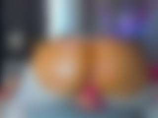 Live cam show with MyraPAWG - Green Eyes on anonymated.com