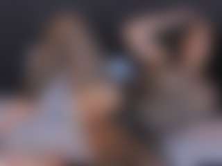 Live cam show with Karla Hudsson - Curvy on Fling VIP Chat