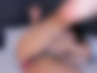 Live cam show with Karla Hudsson - Mature on iamadamtest123.com