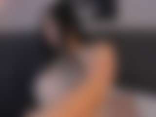Live cam show with Karla Hudsson - Curvy on StripNow