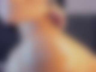 Karla Hudsson MILF webcam performer live streaming