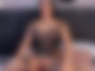 Live cam show with Karla Hudsson - Public on Camsoda