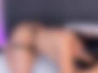 Karla Hudsson MILF webcam performer live streaming