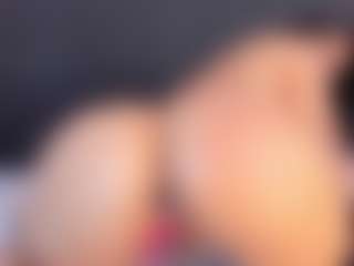 Karla Hudsson MILF webcam performer live streaming