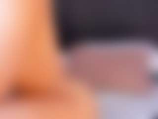 Live cam show with Karla Hudsson - Tease on Camsoda