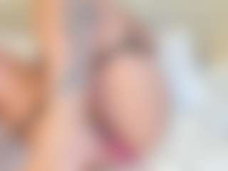 Live cam show with Karla Hudsson - Emo on CamClone