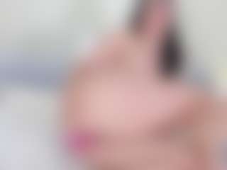 Live cam show with Karla Hudsson - Shaved Pussy on Camsoda