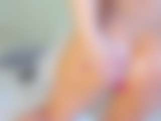 Live cam show with Karla Hudsson - Spank on Camsoda