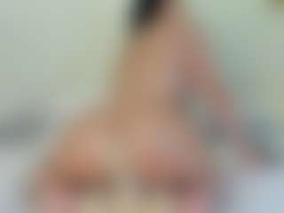 Live-Cam-Show mit Karla Hudsson - Strip auf Camsoda