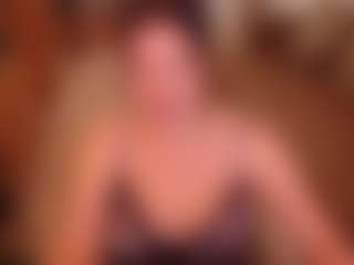 Live cam show with LauraRuth - Brown Hair on CamwithHer