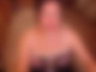 Live cam show with LauraRuth - Squirt on justonemore.cc