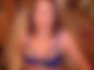 Live cam show with LauraRuth - Mature on MyBangCams