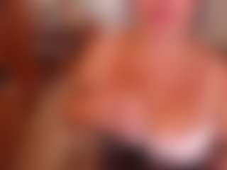 Live cam show with LauraRuth - Lovense on Uber Horny