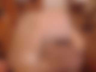 Live cam show with LauraRuth - White Mature on Camming Site | denmark
