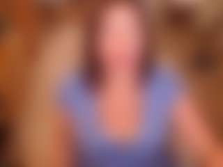 Live cam show with LauraRuth - Smoking on Dolls Live