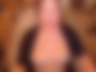 Live cam show with LauraRuth - Spanish Mature on eurowanks.com | denmark