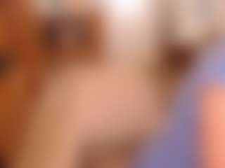 Live cam show with LauraRuth - Bedroom on sexylive.show