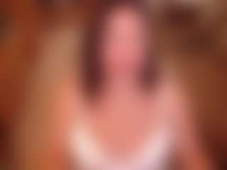 Live cam show with LauraRuth - Mature Middle Aged on Camsoda